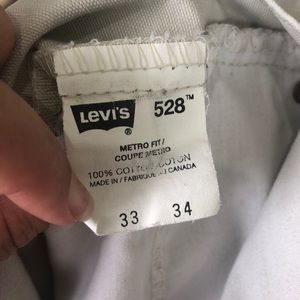 Men’s Levi’s 528 beige jeans